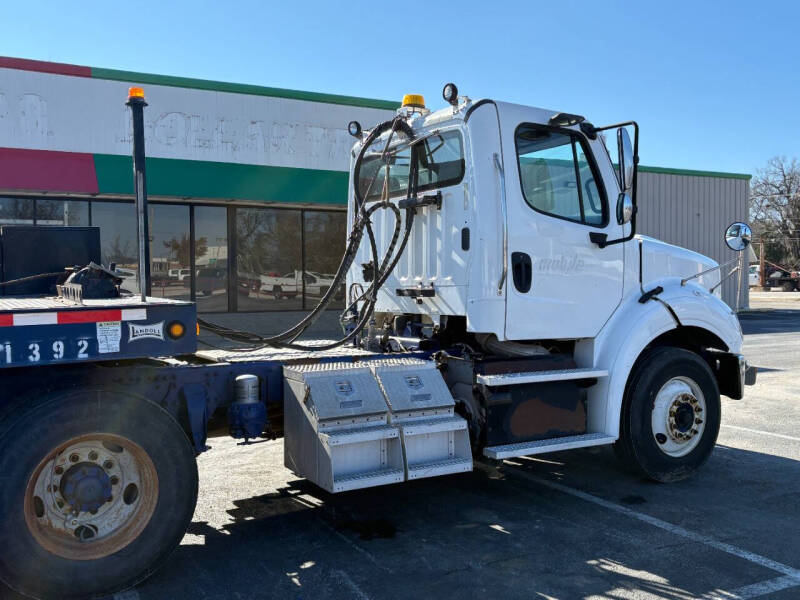 2017 Freightliner M2 112