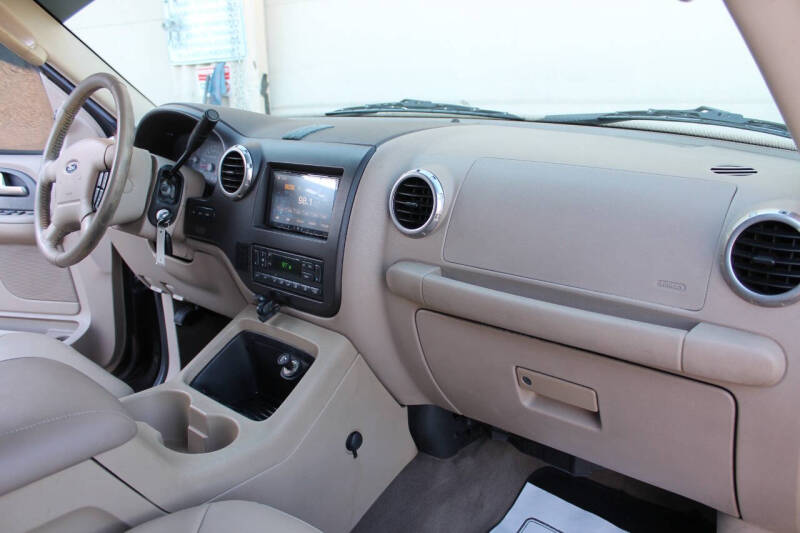 2004 Ford Expedition Eddie Bauer