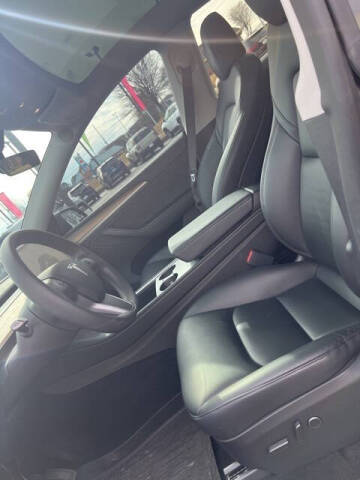 2024 Tesla Model Y Long Range