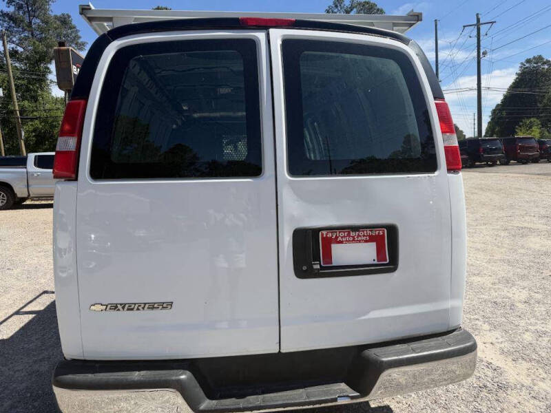 2021 Chevrolet Express 2500
