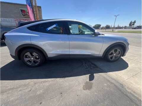 2022 Ford Mustang Mach-E Select