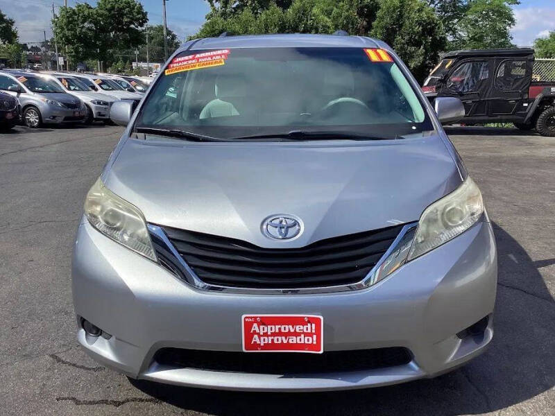 2011 Toyota Sienna