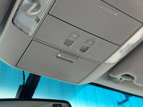 2016 Toyota Sequoia SR5