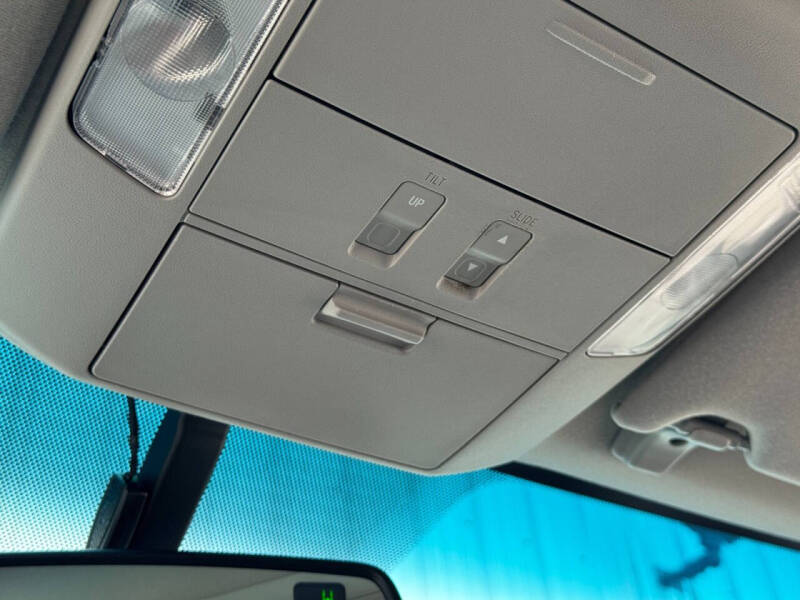 2016 Toyota Sequoia SR5