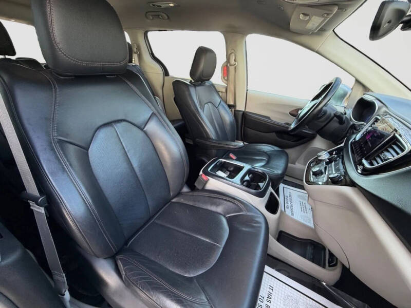 2018 Chrysler Pacifica Touring L Plus