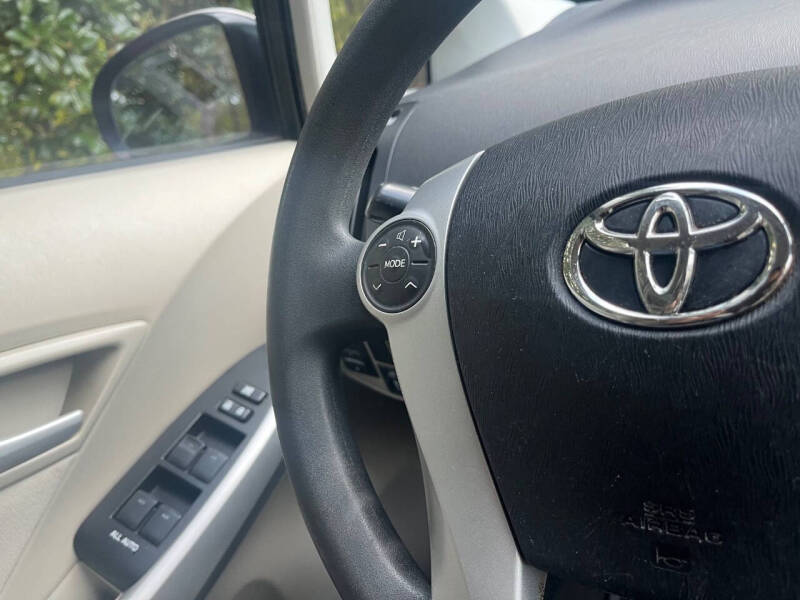 2011 Toyota Prius Two