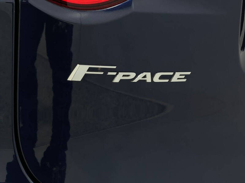 2017 Jaguar F-PACE 35t Prestige
