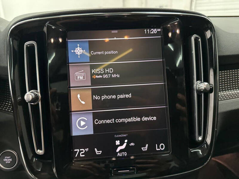 2022 Volvo XC40 T5 R-Design