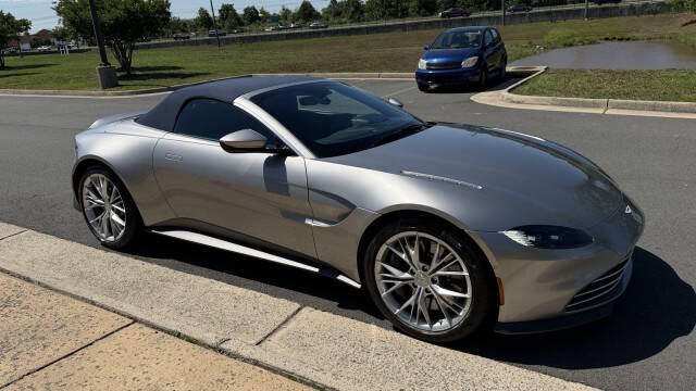 2022 Aston Martin Vantage
