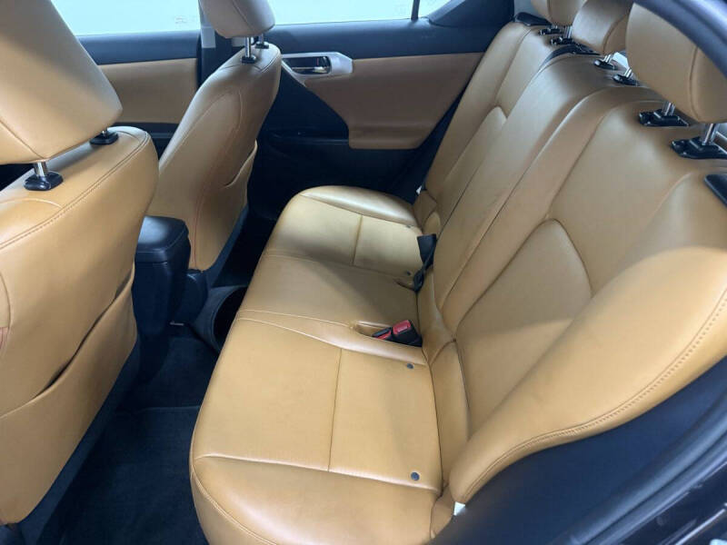 2011 Lexus CT 200h Premium