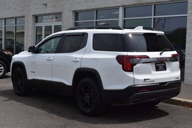 2021 GMC Acadia AT4