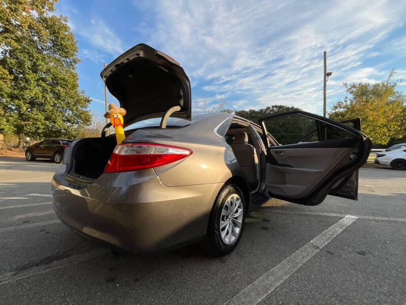 2016 Toyota Camry LE
