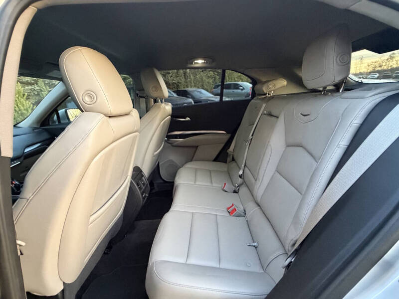 2022 Cadillac XT4 Luxury