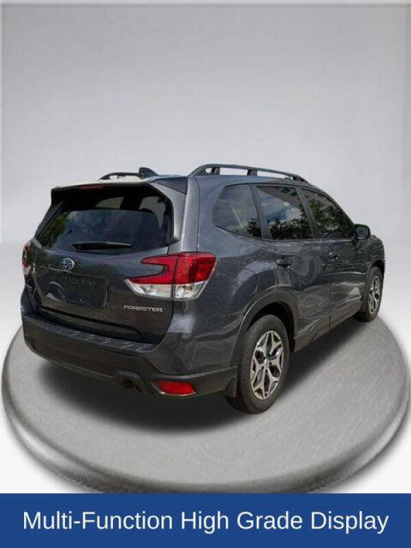 2024 Subaru Forester Premium