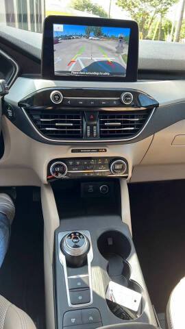 2021 Ford Escape SEL