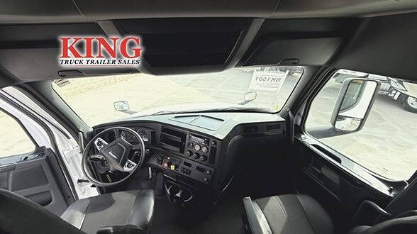 2024 Freightliner Cascadia