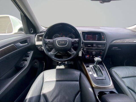 2015 Audi Q5 2.0T quattro Premium Plus