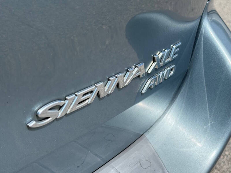 2005 Toyota Sienna XLE Limited 7 Passenger