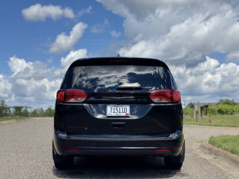 2020 Chrysler Pacifica Touring