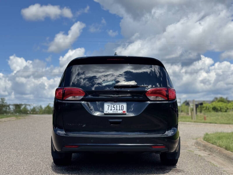2020 Chrysler Pacifica Touring
