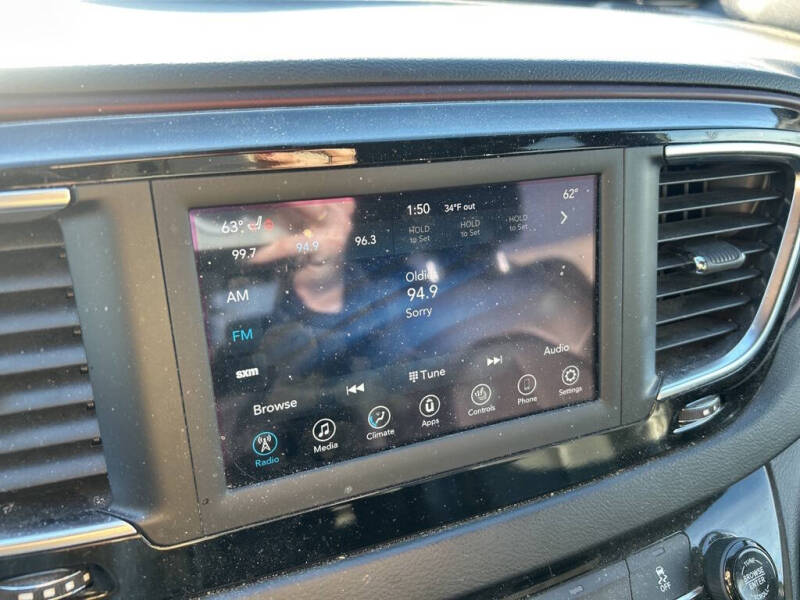 2020 Chrysler Pacifica Touring L