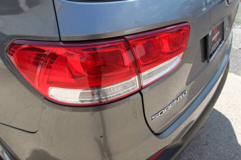 2017 Kia Sorento LX