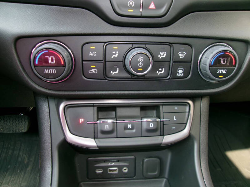 2023 GMC Terrain AT4