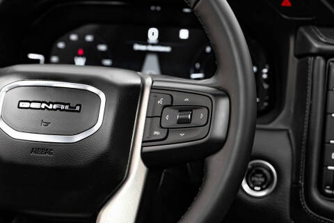 2024 GMC Yukon XL Denali