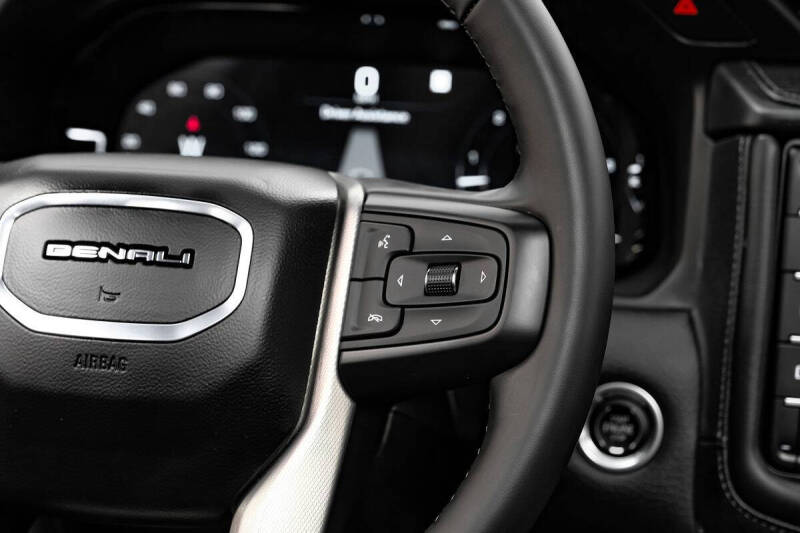 2024 GMC Yukon XL Denali