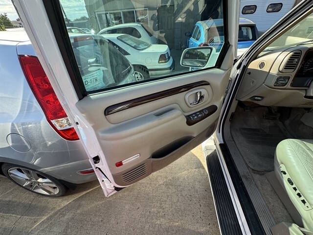 2000 Cadillac Escalade