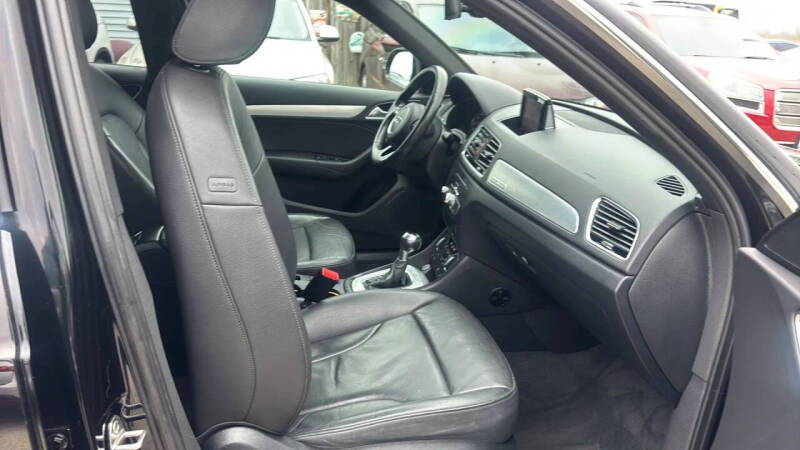 2016 Audi Q3 2.0T quattro Premium Plus