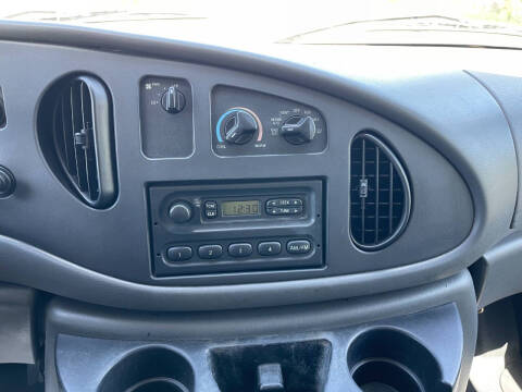 2008 Ford E-Series E-250