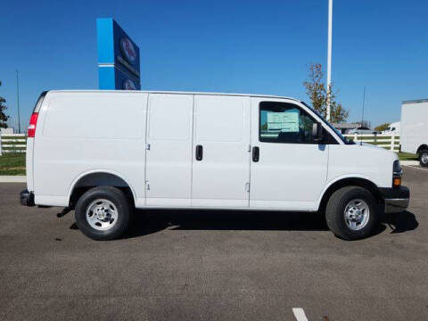 2025 Chevrolet Express 3500