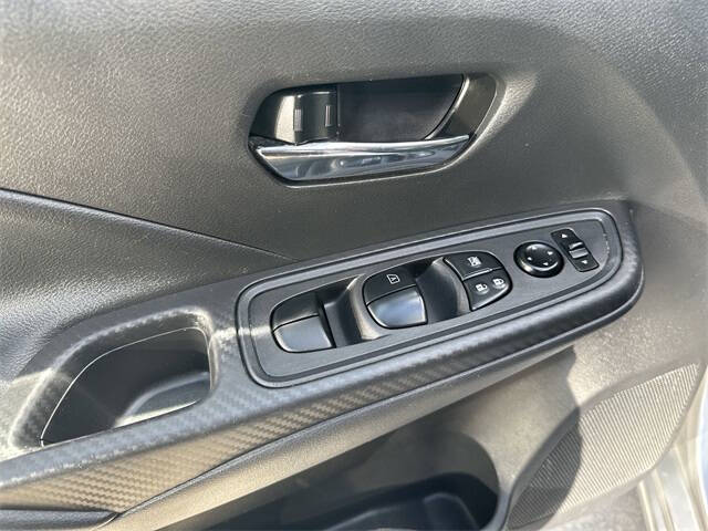 2023 Nissan Versa SV