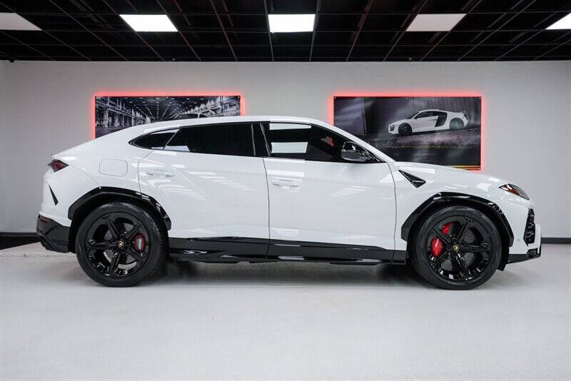 2021 Lamborghini Urus