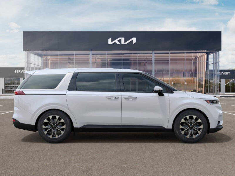 2024 Kia Carnival EX