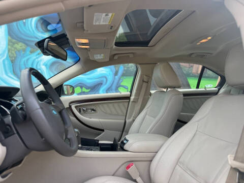 2010 Ford Taurus Limited