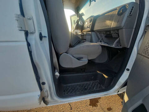 2011 Ford E-Series E-250