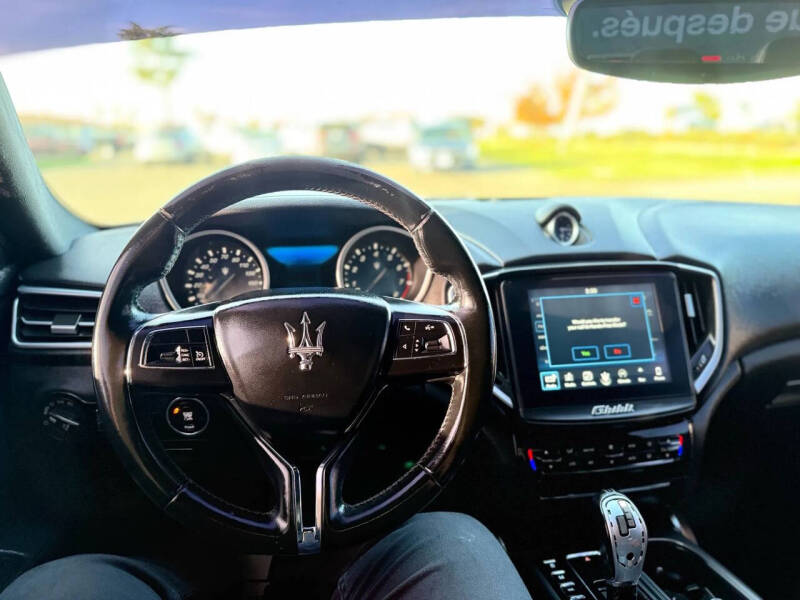 2017 Maserati Ghibli