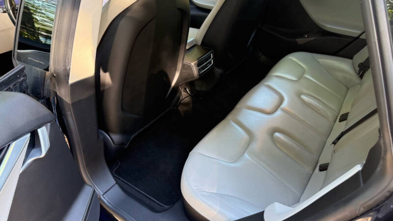 2014 Tesla Model S 85