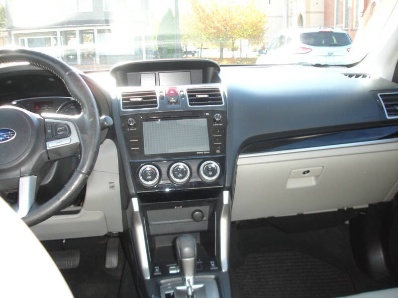 2017 Subaru Forester 2.5i Limited