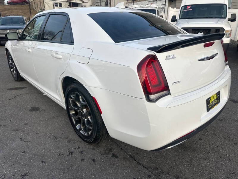 2017 Chrysler 300 S
