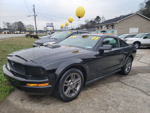 2005 Ford Mustang for sale at TRIPLE C AUTOMOTIVE in Anderson SC