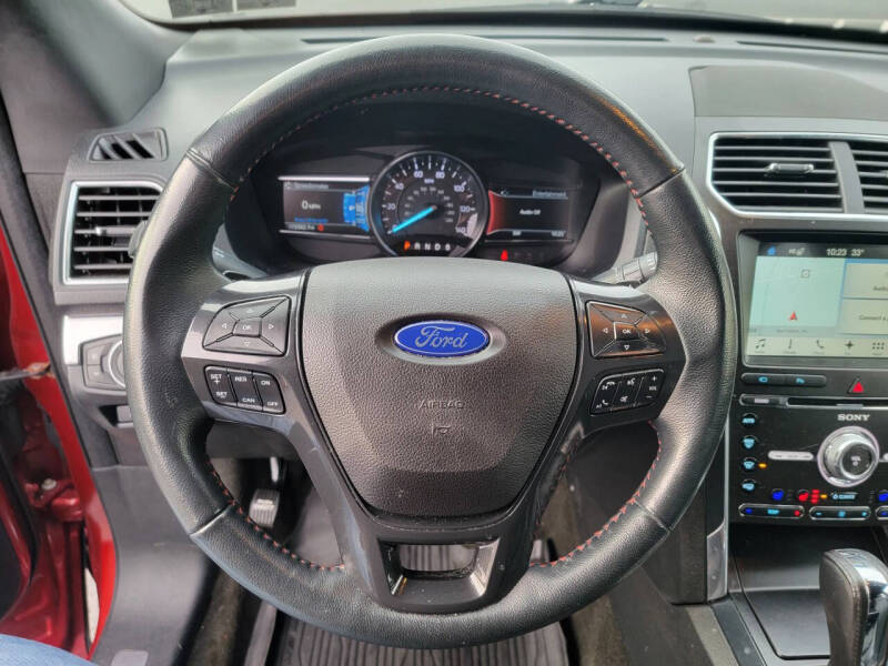 2017 Ford Explorer Sport