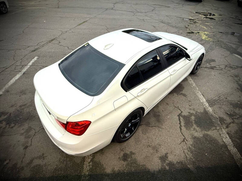 2015 BMW 3 Series 328i