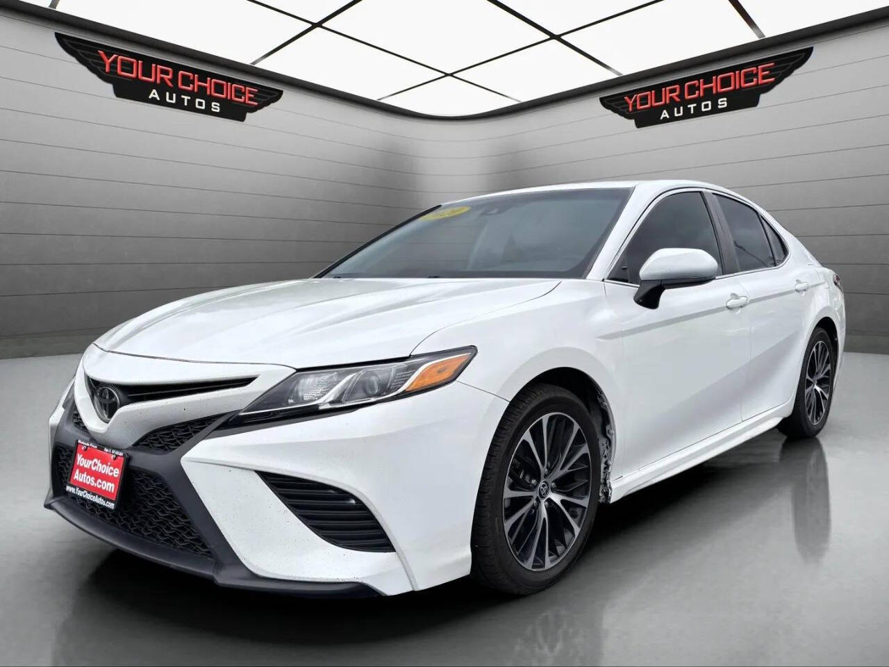 2020 Toyota Camry SE 4dr Sedan's photo
