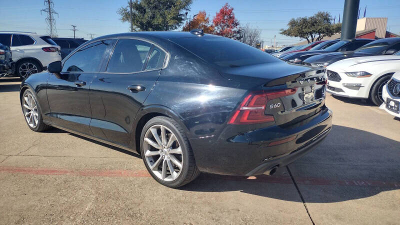 2019 Volvo S60 T5 Momentum