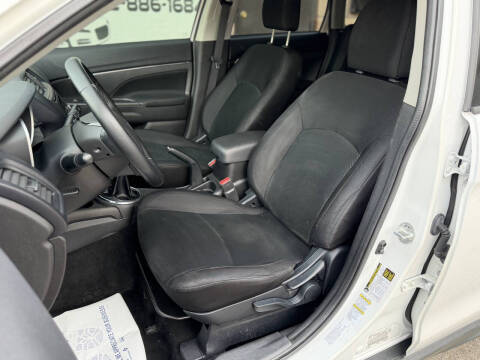 2015 Mitsubishi Outlander Sport ES