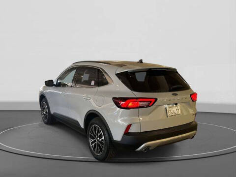 2025 Ford Escape Plug-In Hybrid PHEV