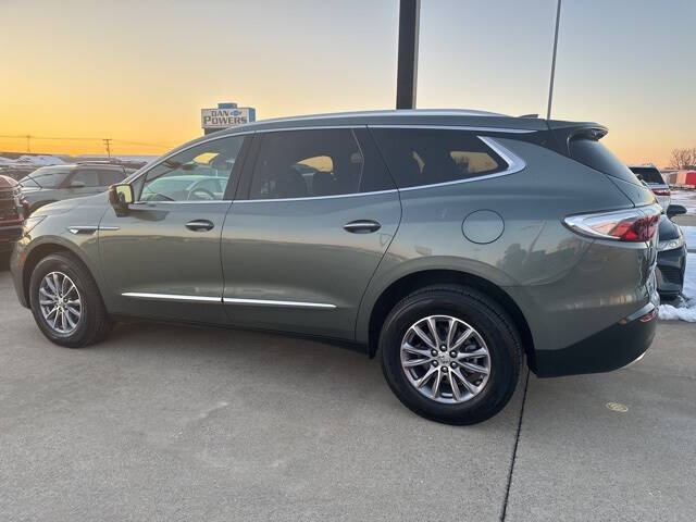 2024 Buick Enclave Essence